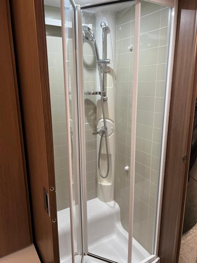 Self Contained Holiday Home Caravan 코샘 외부 사진